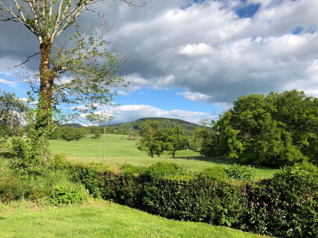 Maison De Campagne Sarroux Eksteriør bilde